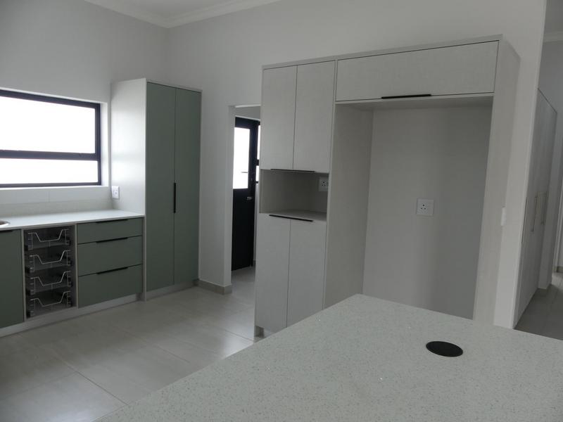 4 Bedroom Property for Sale in Shelley Point Western Cape